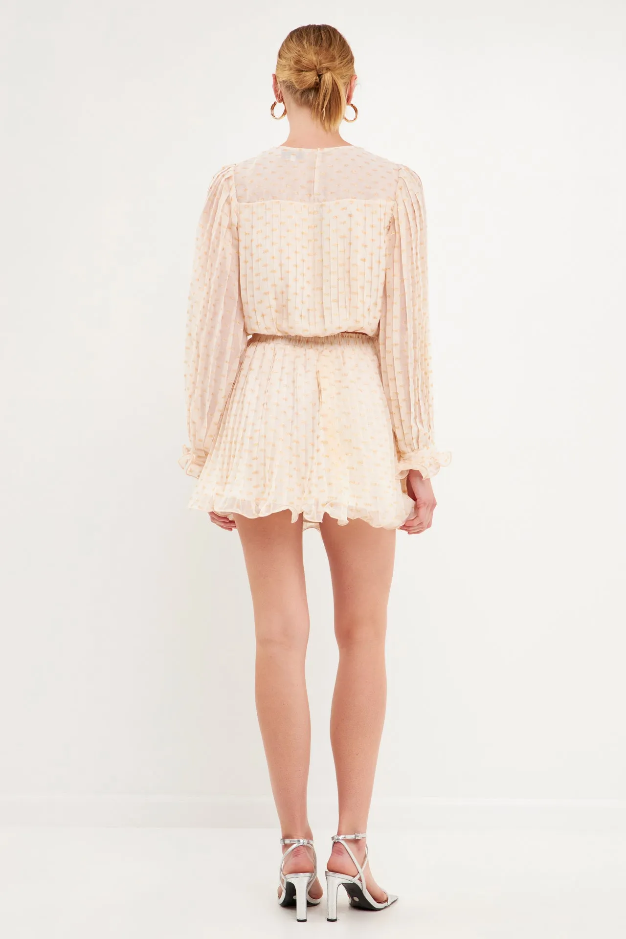 Endless Rose - Dot Pleated Blouson Crop Top