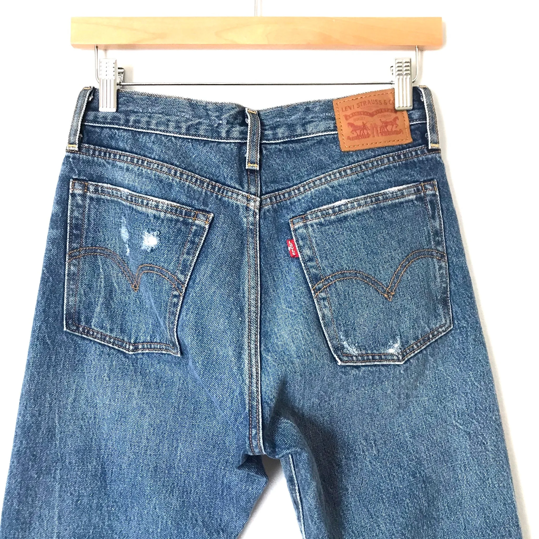 Levi Hidden Button Up Distressed Jeans- Size 26 (Inseam 26.5")