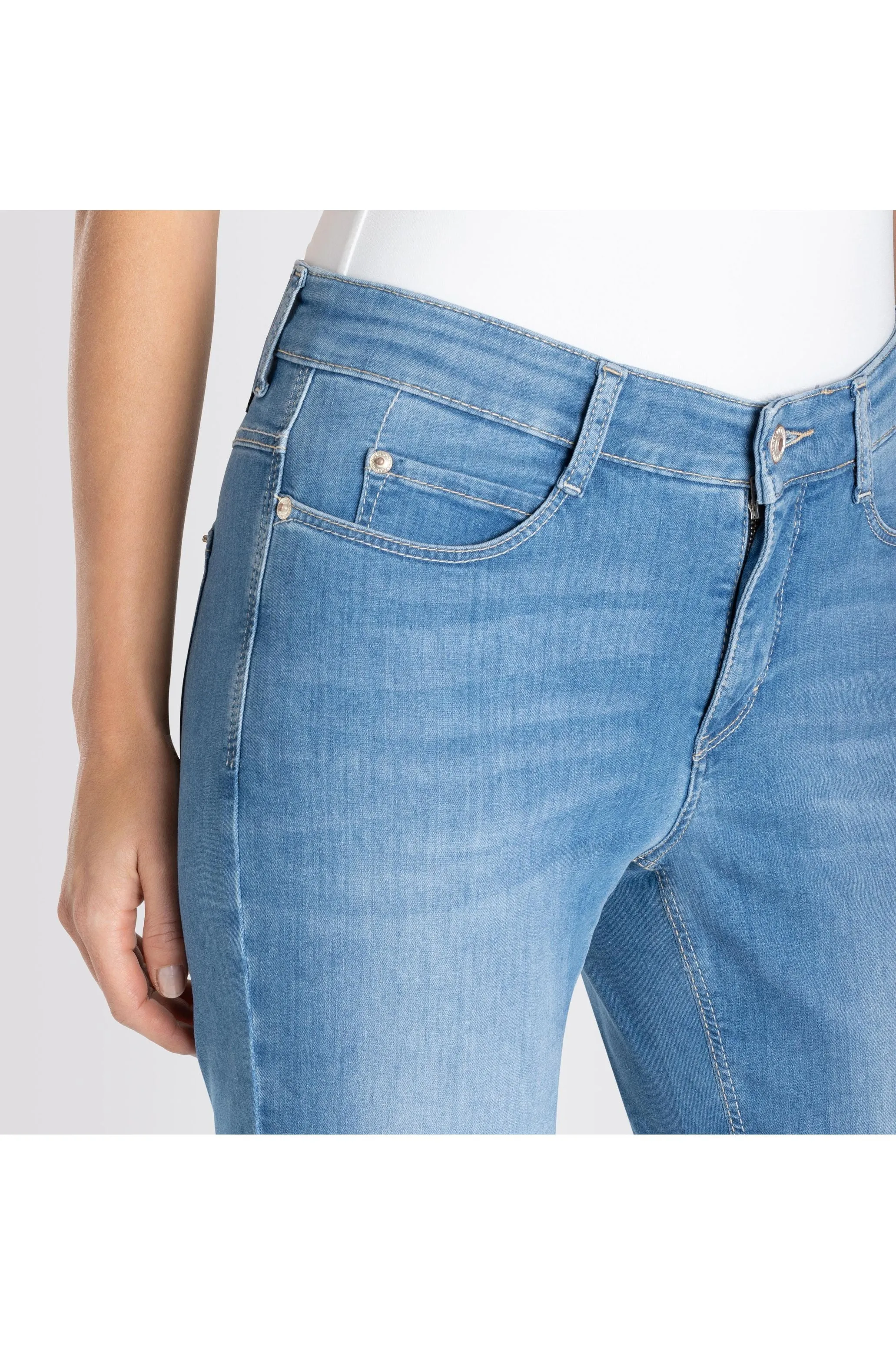 Mac Jeans Dream Wonder Light Denim Straight Legs 5401-90-351L | D289 Simple Blue Washed