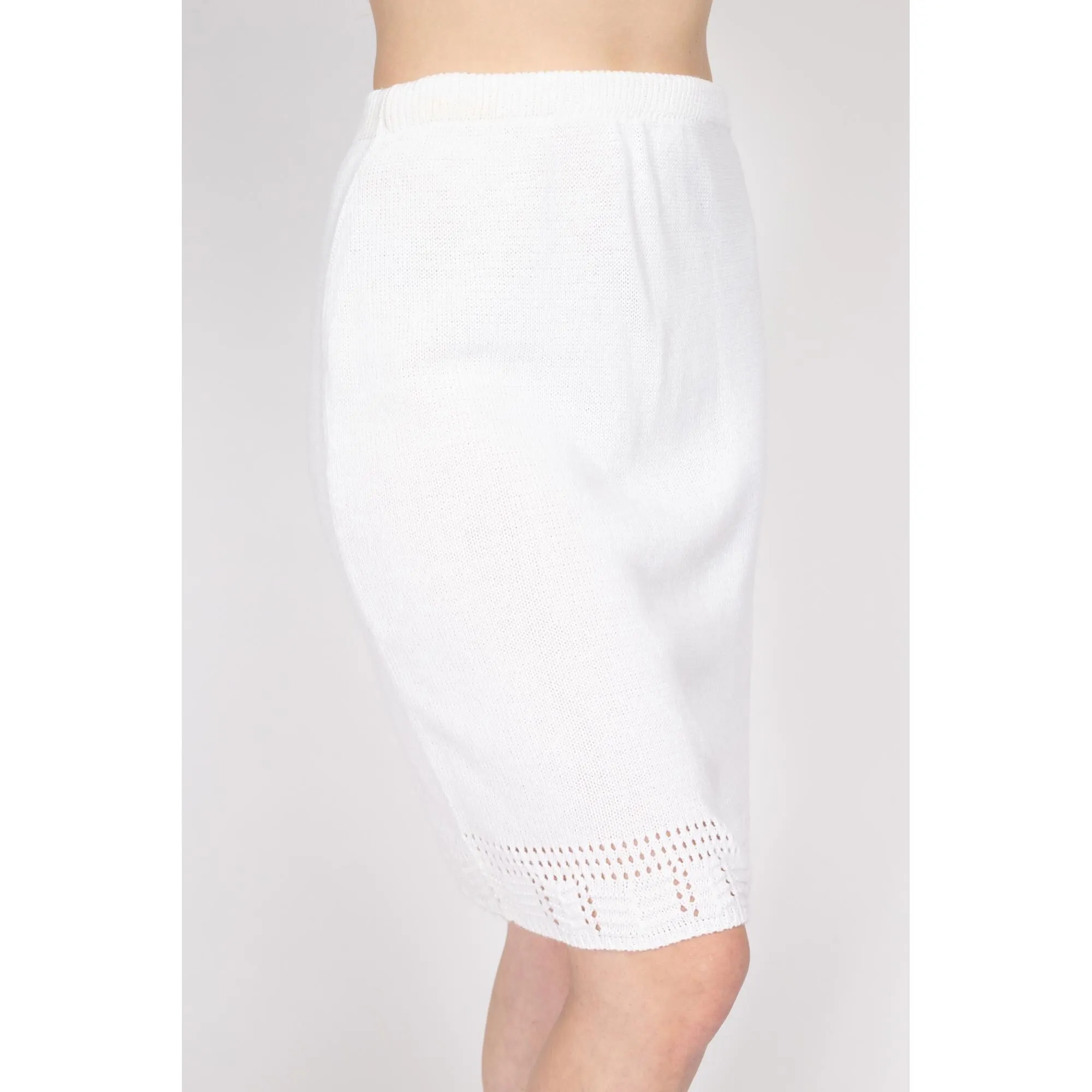Med-Lrg 90s White Pointelle Knit Mini Skirt
