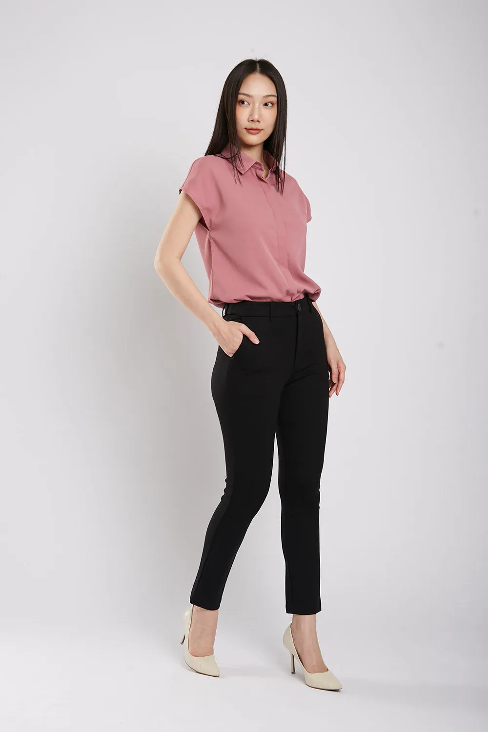 Rasha Ultra-stretch Pants in Black