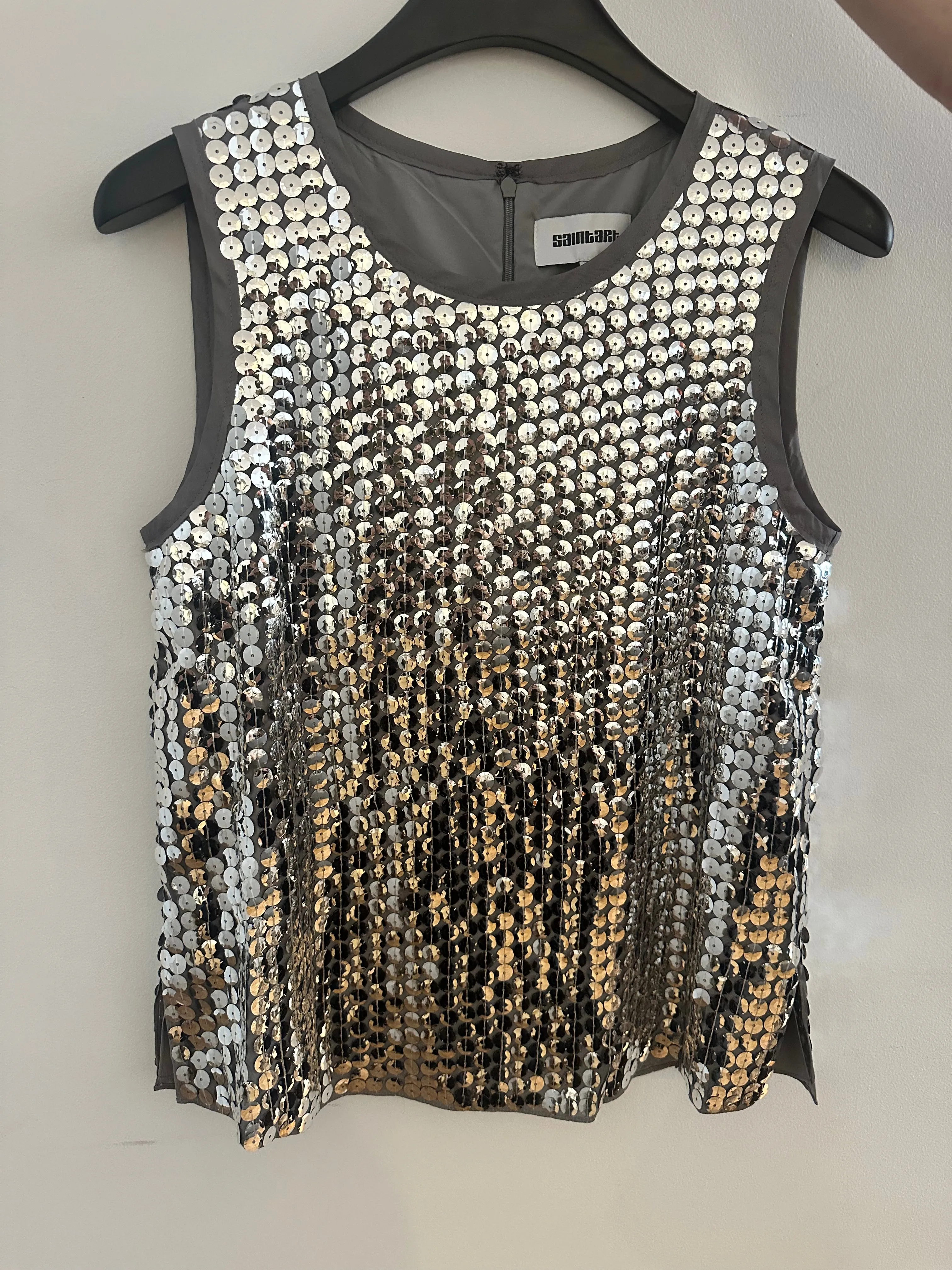 Saint Art New York - Kamila Disk Top in Silver