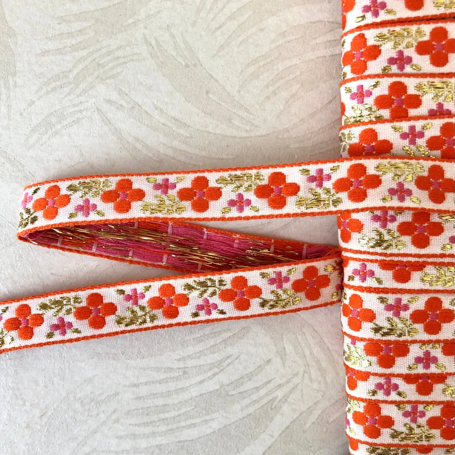 Simple Flower With Metallic Leaves Jacquard Ribbon - Vintage