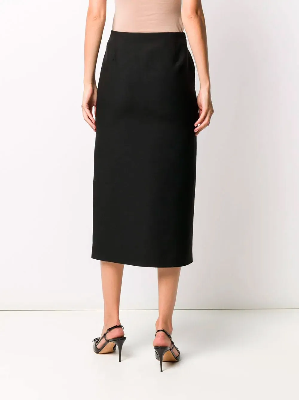 Slit-detail pencil skirt