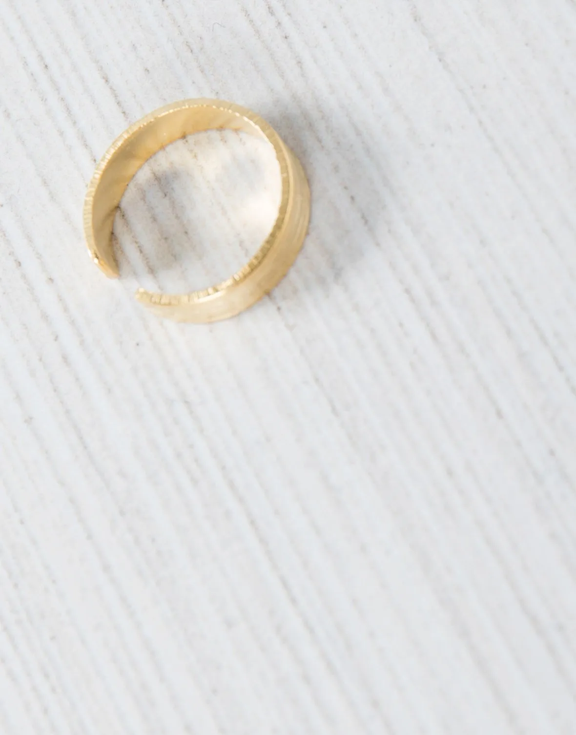 Staple Knuckle Ring