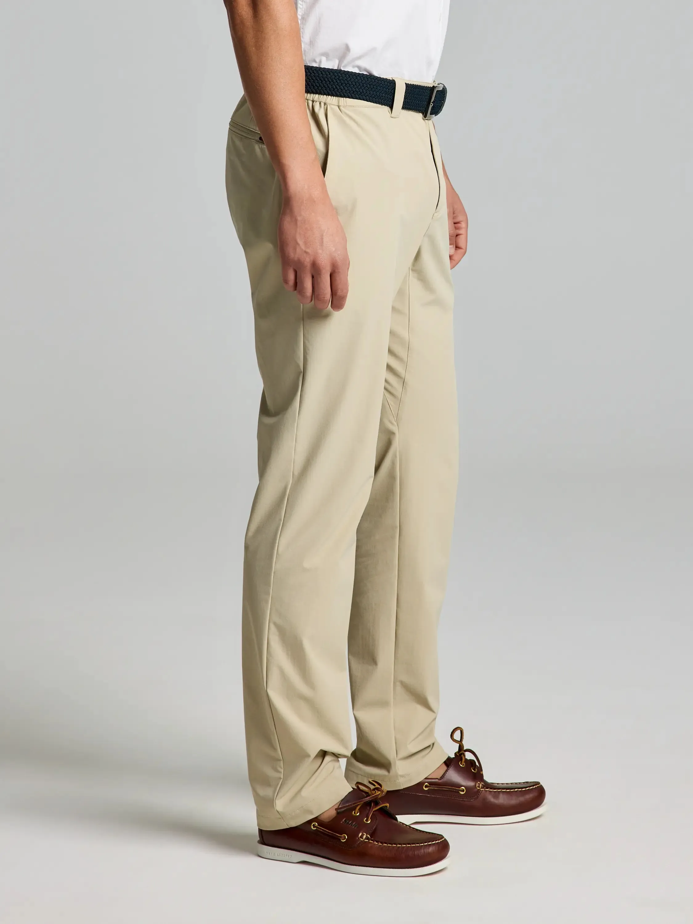TECH CHINO PANT
