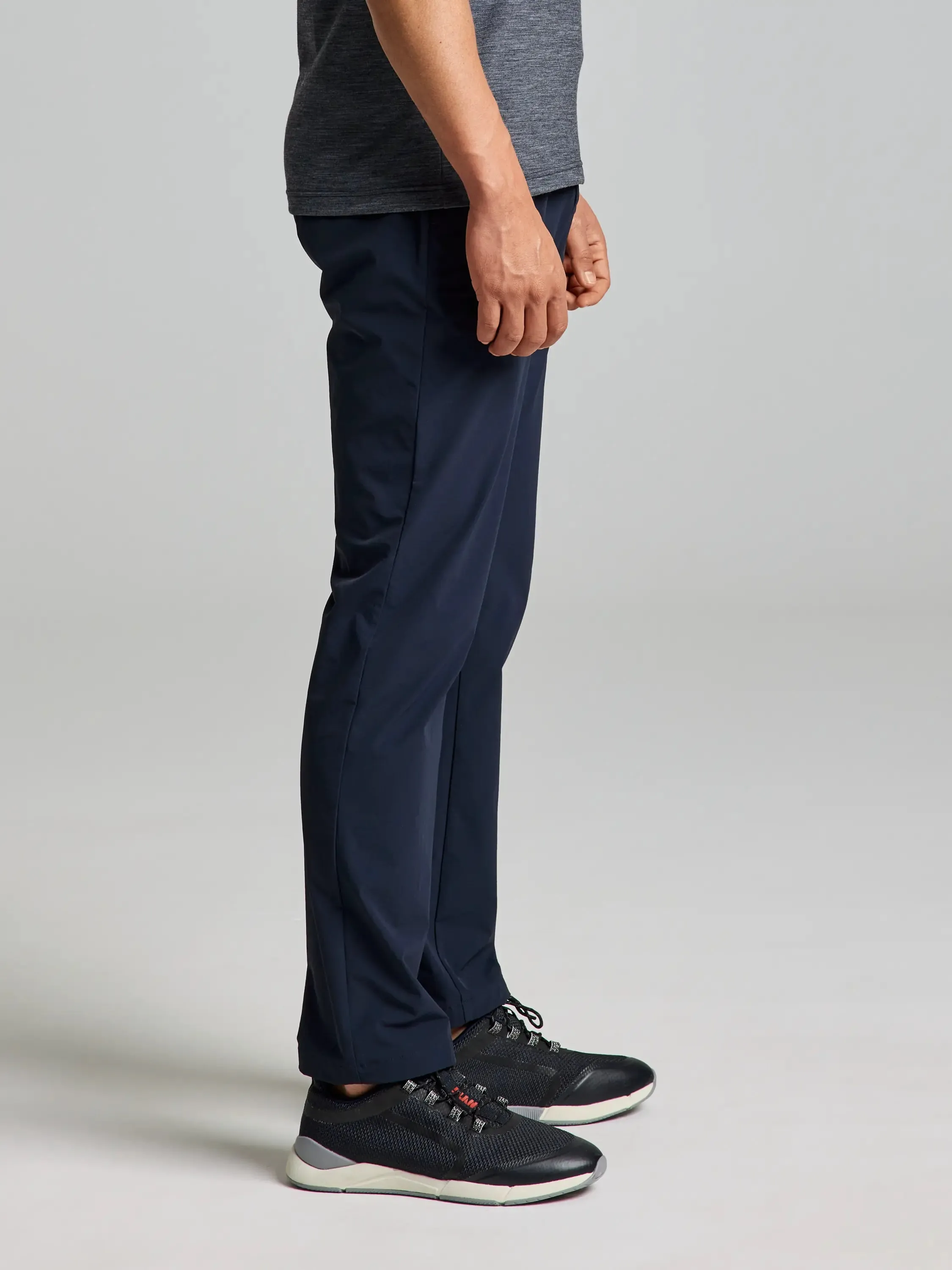 TECH CHINO PANT