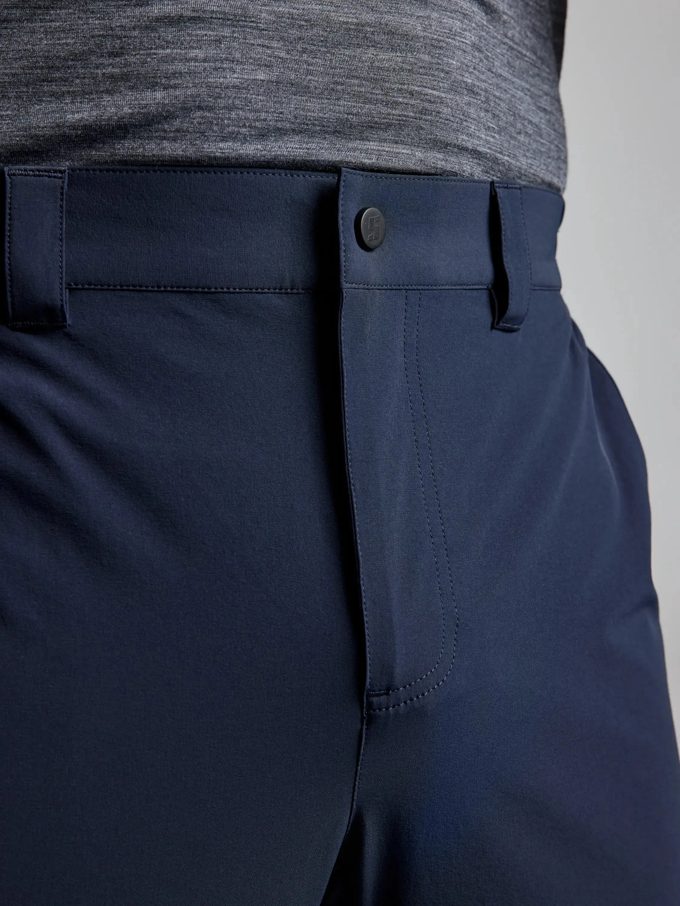 TECH CHINO PANT
