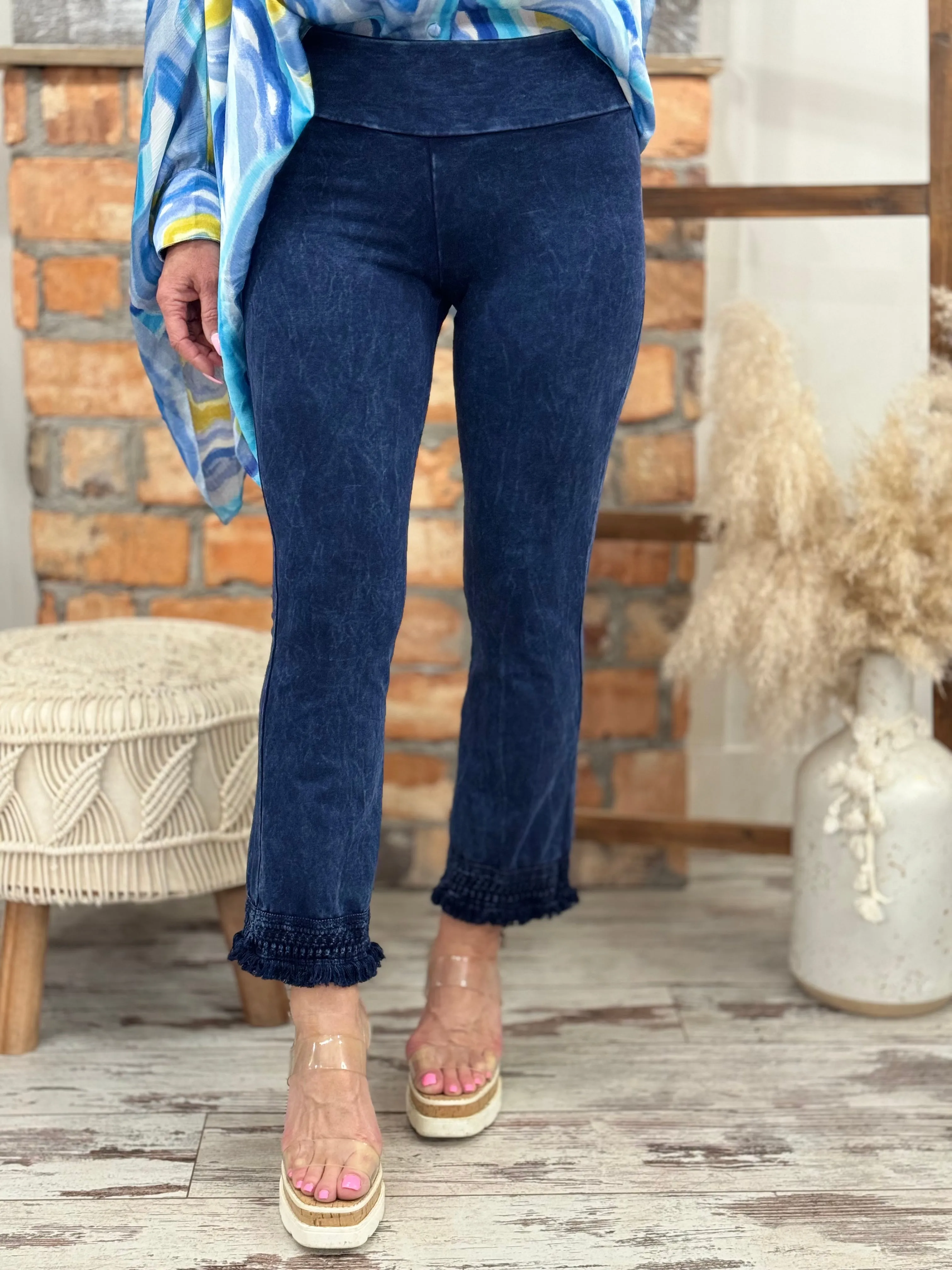 Washed Cropped Fringe Hem Pants in Dark Denim
