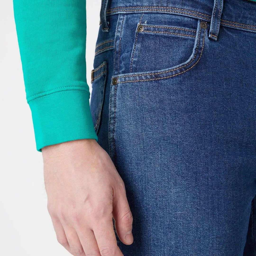 Wrangler Durable Basic Regular Fit Low Stretch Jeans in Darkstone